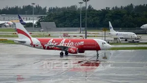 Un avion al companiei malaysiene AirAsia cu 162 de oameni la bord A DISPĂRUT. Aeronava s-ar fi PRĂBUŞIT. Căutarea avionului a fost reluată luni - FOTO