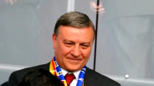 Mircea Sandu a asistat la antrenamentul naţionalei