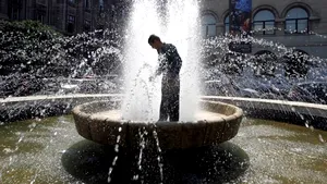 CODUL PORTOCALIU DE CANICULĂ, extins. Temperaturi de 40 de grade. HARTA zonelor afectate