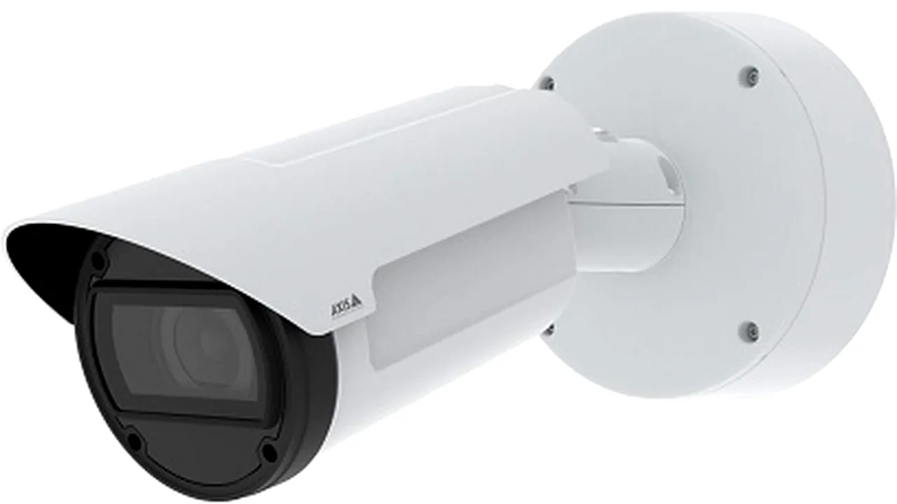 Cameră bullet all-in-one, pregătită pentru utilizare la exterior, cu rezoluţie 8K