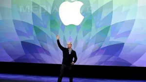 EVENIMENT Apple: Ceasul inteligent Apple Watch a fost prezentat publicului. Care este preţul noului dispozitiv - FOTO