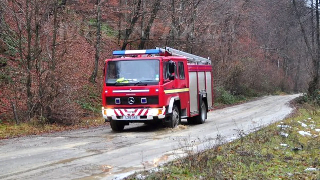 Arad: Cadavrul unei femei, recuperat de pompieri din Râul Mureş