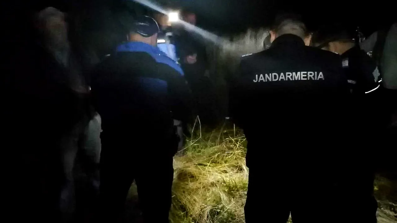 Aventură riscantă pe munte. Trei culegători de ciuperci rătăciţi, găsiţi după peste 3 ore de căutări