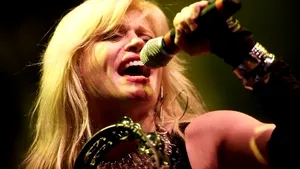 Loredana a devenit voluntar al Crucii Roşii Române