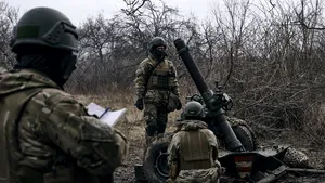 Războiul din Ucraina, ziua 381. Contraofensiva ucraineană se lasă aşteptată. Aliaţii occidentali oferă pachete de antrenament militarilor ucraineni. Rusia bombardează masiv estul ţării