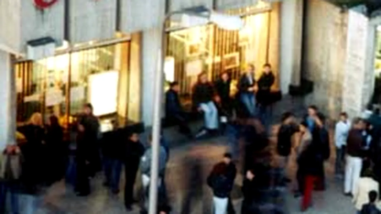 Numărul de spectatori la filmele româneşti a crescut în 2006 faţă de 2005 - studiu