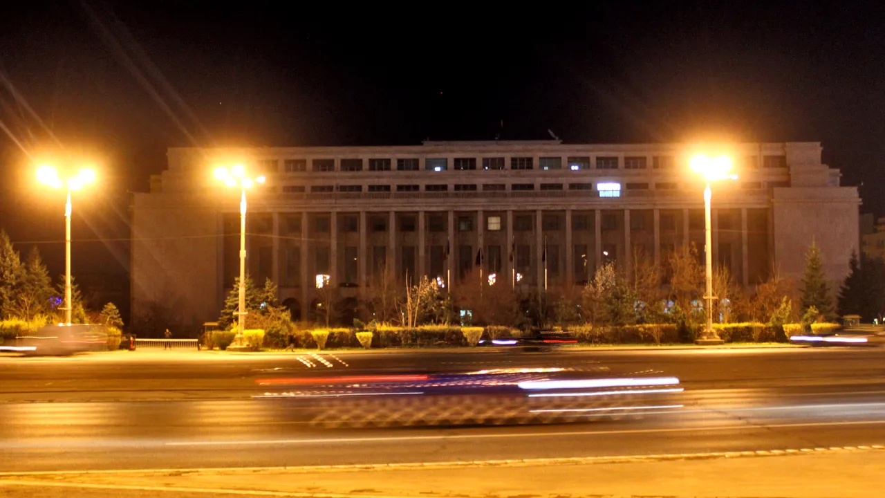 Palatul Victoria va fi iluminat în culorile roz şi bleu