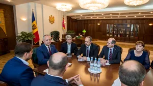 Criza politică din Rep. Moldova. Dodon, suspendat din funcţie, doreşte convocarea de urgenţă a Consiliului Suprem de Securitate