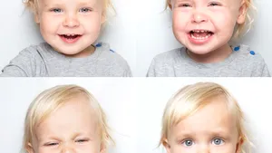 Mama unei fete de doi ani, sancţionată de poliţişti din cauza copilului care facea gălăgie