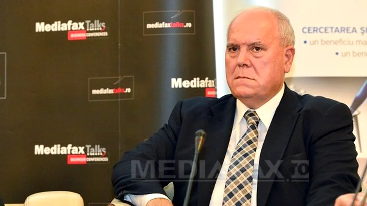CONFERINŢA MEDIAFAX - Oncolog: Unii oameni au nivel scăzut de educaţie medicală. Mulţi se tratează după reviste