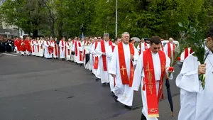 Procesiune de Floriile Catolice, pentru prima dată de la începerea pandemiei