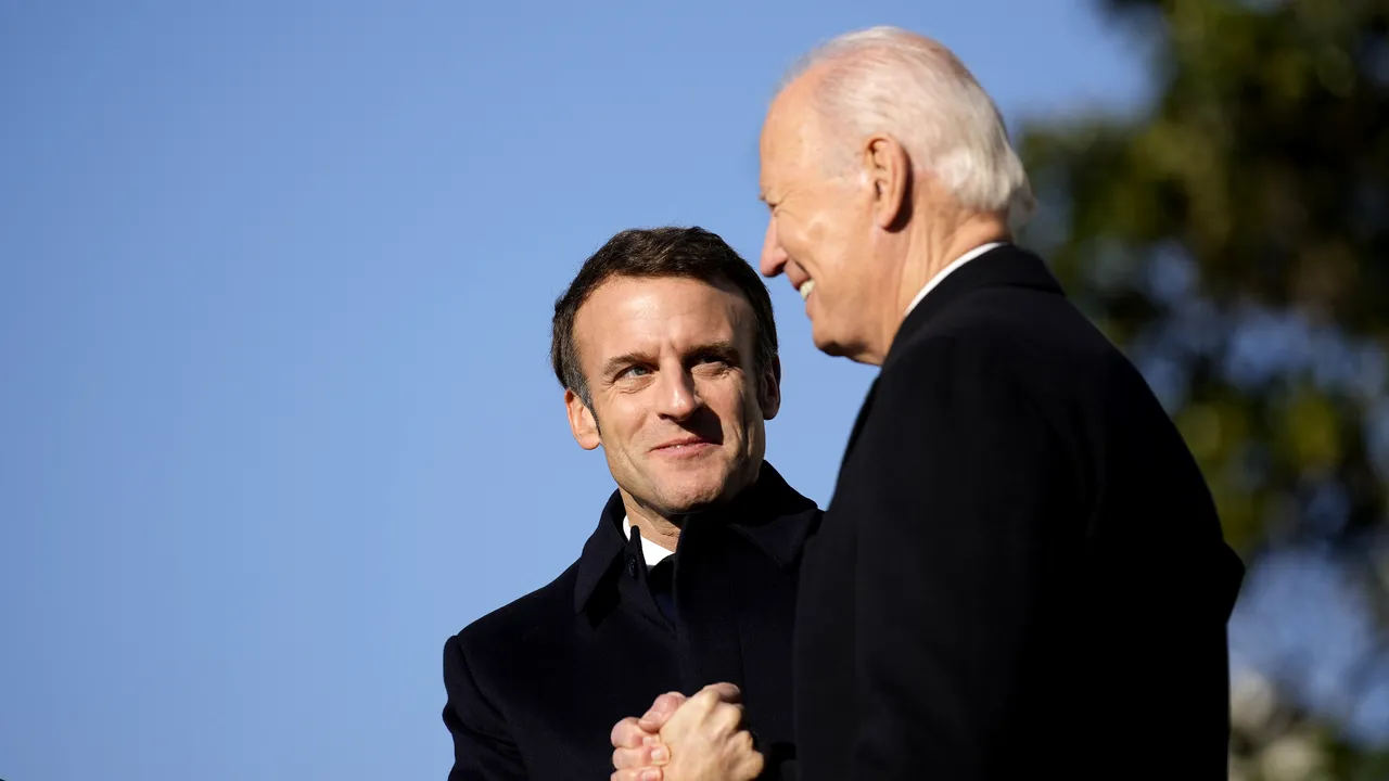 Macron şi Biden cred că Beijingul poate juca un rol important în oprirea conflictului din Ucraina 
