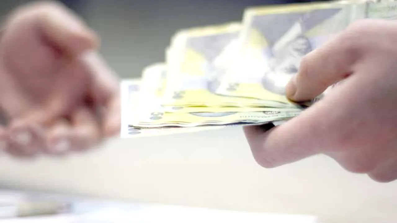 Câștigul salarial mediu brut pe economie în martie a fost de 9.495 lei și cel net de 5.691 lei