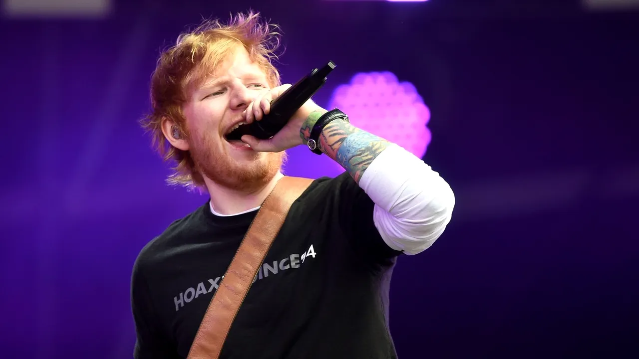 Ed Sheeran a anunţat că a devenit tătic