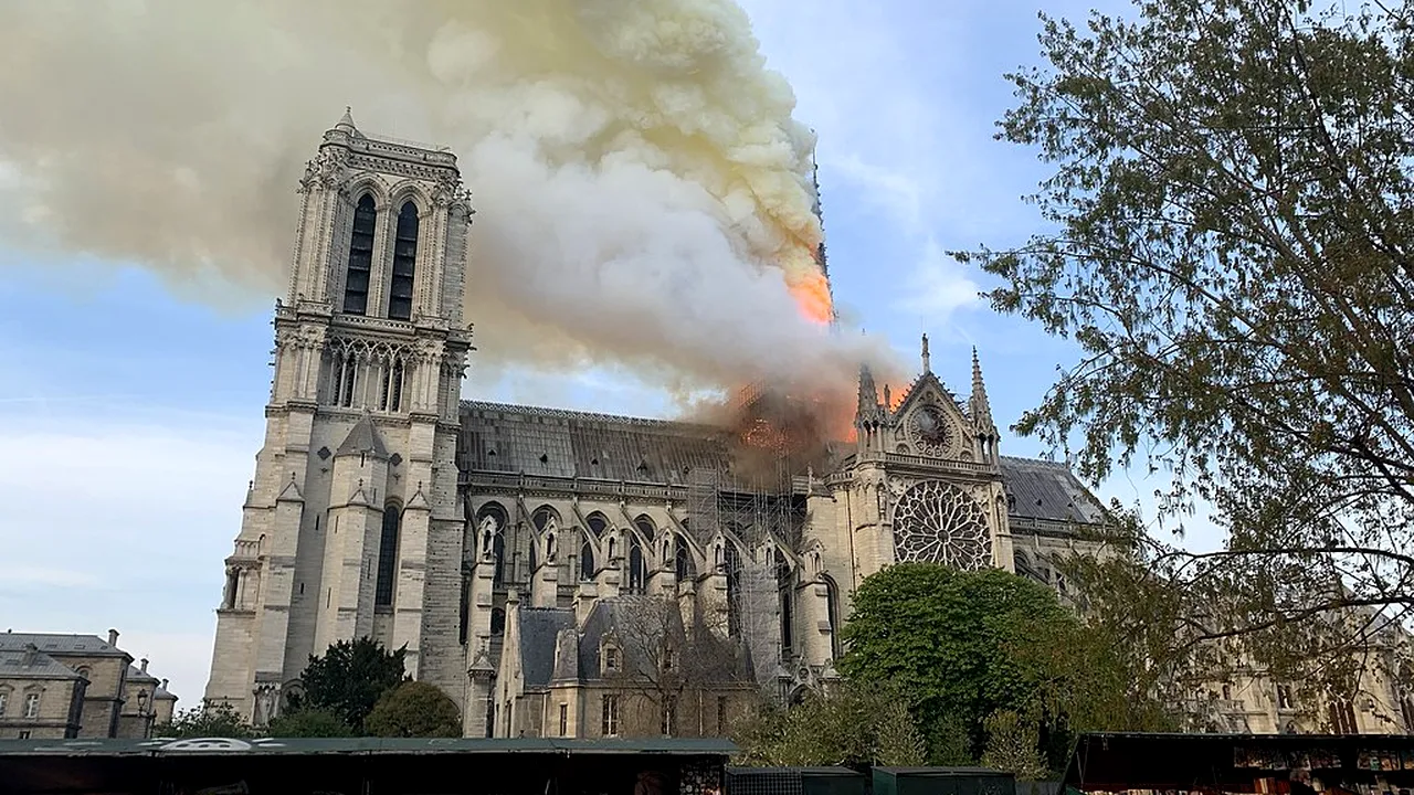 Se apropie Jocurile Olimpice şi catedrala Notre-Dame nu este încă reparată 