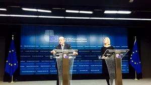 Uniunea Europeană aprobă cu unanimitate cererea de ajutor a Franţei, după atacurile de la Paris - FOTO 