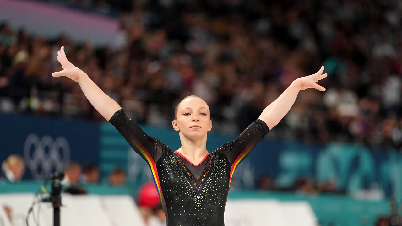 Gimnasta Ana Bărbosu pierde dramatic medalia de bronz, după o contestaţie a americancei Jordan Chiles