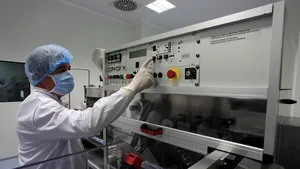 Microrganisme rezistente la antibiotice. Acord pentru combaterea super-microbilor, semnat de marile companii farmaceutice internaţionale