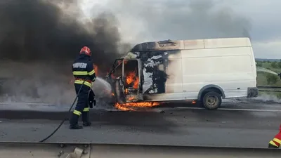 SOCIAL Trafic blocat pe A1 și DN1 după un incendiu și un accident rutier. Restricții majore anunțate de Poliția Română