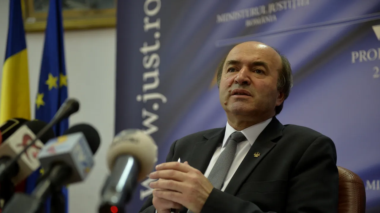 Ministrul Justiţiei, Tudorel Toader: Proiectul de modificare a codurilor, trimis la DNA, DIICOT, CSM şi PG. Aştept sugestii până joi