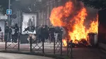 Franța: Cel puțin 400 de școli au rămas închise după ce protestele elevilor împotriva măsurilor de austeritate au devenit violente