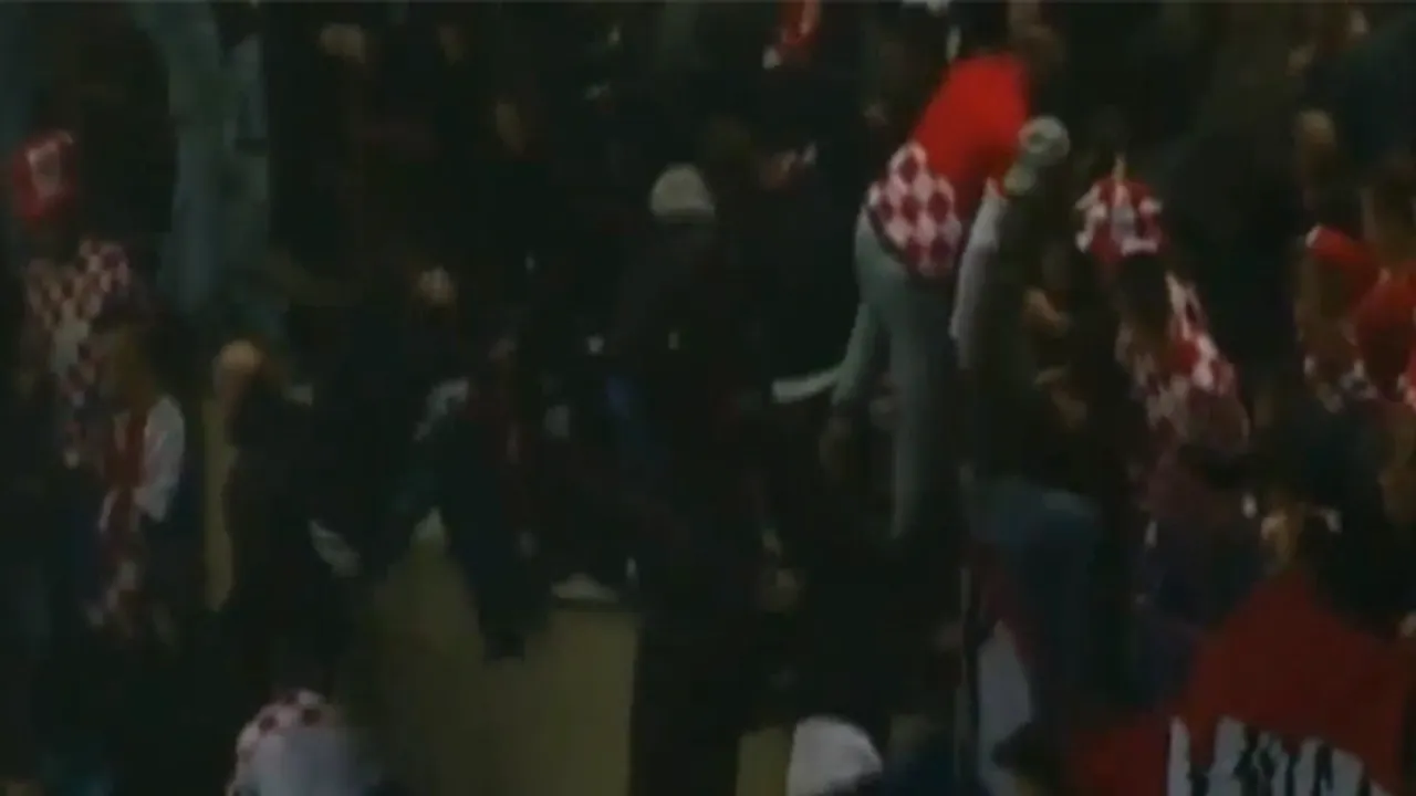 17 fani arestaţi la Milano, în urma unor incidente de la finalul meciului Italia - Croaţia - VIDEO