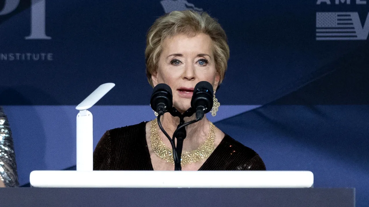 Trump o numeşte pe Linda McMahon secretar al Educaţiei