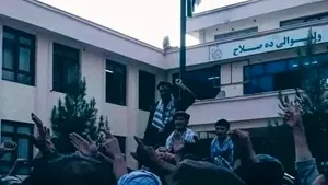 A început ofensiva împotriva talibanilor. Forţele de opoziţie din Nord au cucerit trei districte