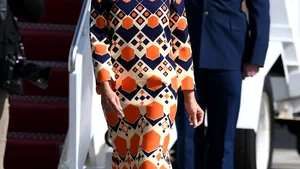 Melania Trump împlineşte 50 de ani. În timpul mandatului de preşedinte al soţului ei, s-a făcut remarcată prin stilul vestimentar şi culori îndrăzneţe