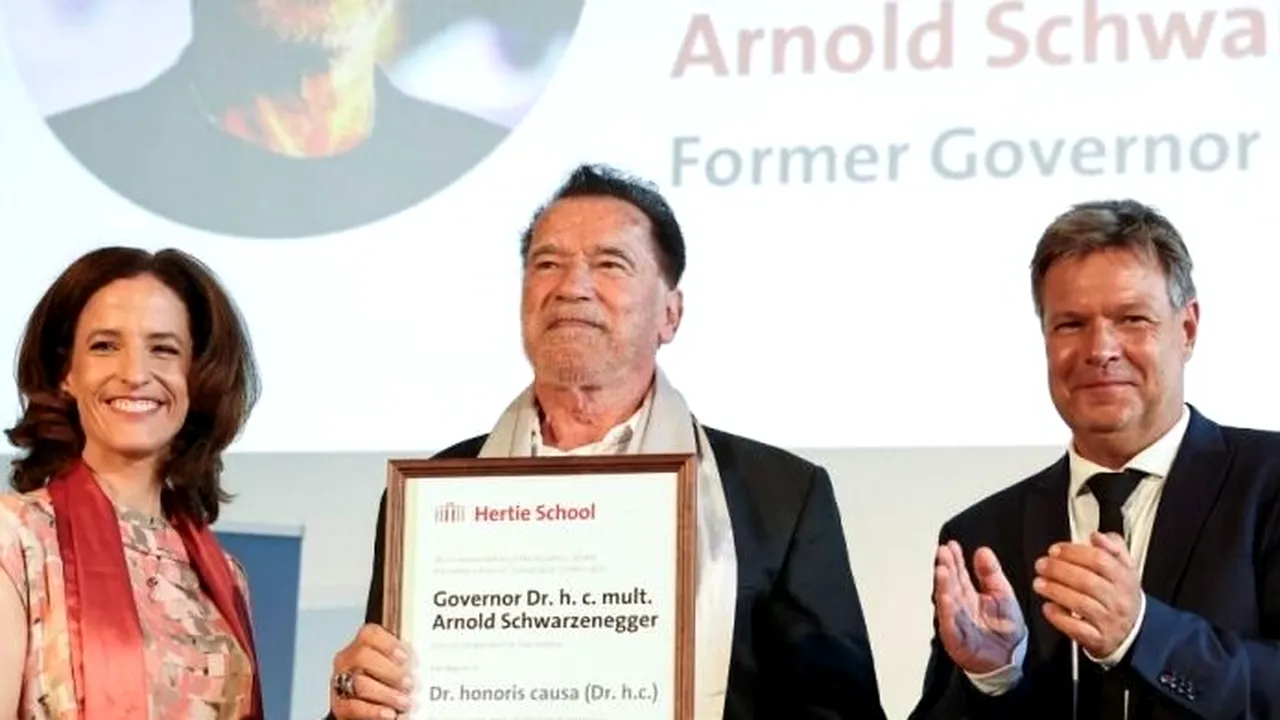 Arnold Schwarzenegger a primit titlul de Doctor Honoris Causa al unei universităţi din Berlin