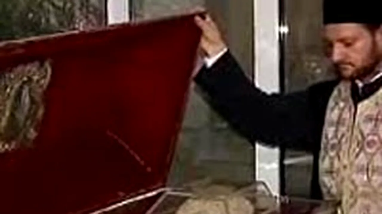 Moaştele Sfântului Ioan Gură de Aur au ajuns la Iaşi