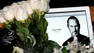 BIOGRAFIE: Steve Jobs, din garajul casei părinteşti la idol al tehnologiei