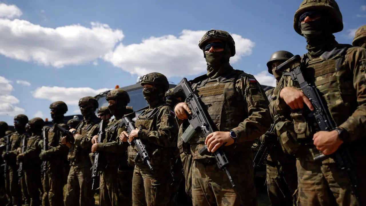 Un militar polonez a murit în urma unui conflict cu un grup de migranţi la graniţa cu Belarus