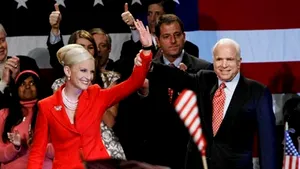 McCain îşi va sărbători eventuala victorie în Arizona
