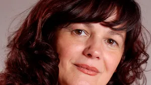 Deputatul Eugenia Barna părăseşte PSD şi se alătură grupului independenţilor