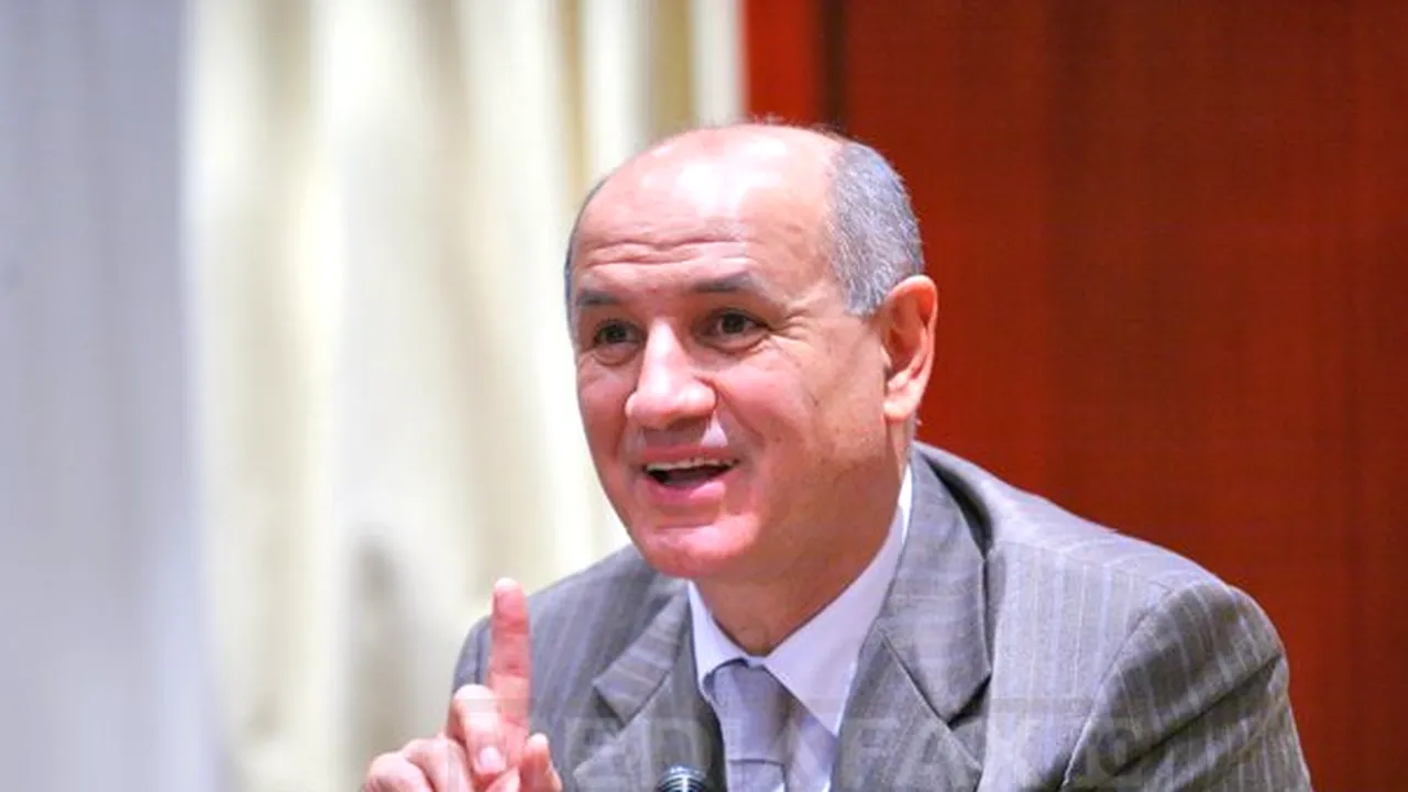 Copos cere arbitri străini şi îl consideră vinovat pe Crăciunescu de situaţia din arbitrajul intern