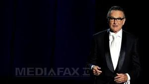 Fotografii inedite şi rare cu Robin Williams în 1974, surprins în ipostază de mim, în Central Park - GALERIE FOTO 