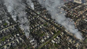 Războiul din Ucraina, ziua 308. Lupte intense în sudul şi estul ţării. Bombardamente masive în regiunea Herson / Blinken promite că Occidentul va repara, înlocui şi apăra infrastructura energetică a Ucrainei / Numărul întreruperilor de curent este în scădere