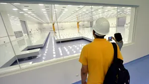 Comisia Europeană este îngrijorată de întârzierile din proiectul laserului ELI-NP de la Măgurele