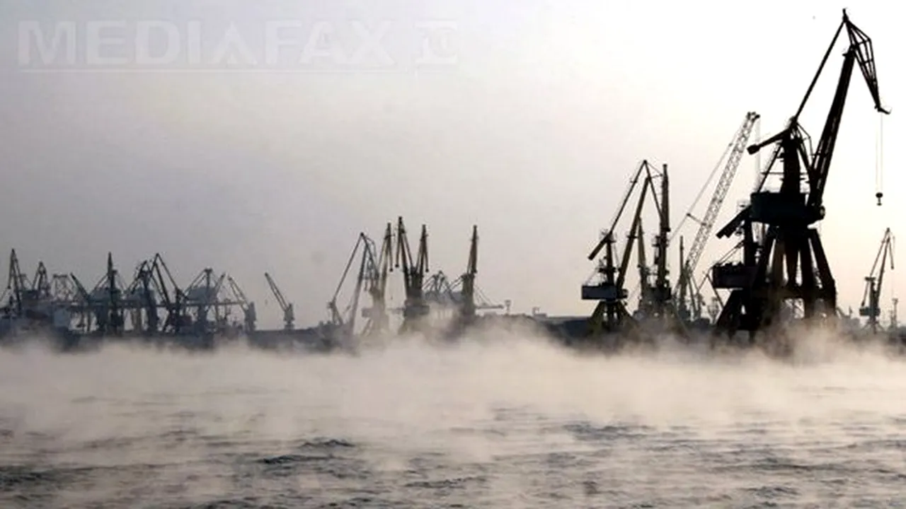 Porturile constănţene au fost redeschise. Rămâne încă închis portul Constanţa Sud - fluvial