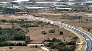 Peste 50% pe unul dintre tronsoanele Autostrăzii Sibiu - Făgăraș. Cum avansează lucrările pe A13