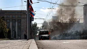 Războiul din Ucraina, ziua 207. Soldaţii ucraineni au traversat râul Oskil / Patru medici ucraineni au fost ucişi în timp ce salvau pacienţi / Rusia va plăti pentru toate crimele de război comise, susţine Zelenski / Se duc lupte grele la Herson / Ruşii vor să oprească avansul trupelor ucrainene / Biden nu vrea să trimită arme puternice pe front, ca să nu-l stârnească pe Putin