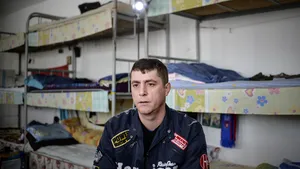 #DIZGRAŢIAŢII Statistica neagră: Deţinuţii sunt condamnaţi de societate să rămână pe viaţă „puşcăriaşi”. Reabilitarea de după gratii, aproape INEXISTENTĂ