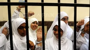 Egipt: 14 femei membre ale Frăţiei musulmane au fost condamnate la 11 ani de închisoare