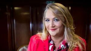 Povestea femeii care îşi taxează clienţii cu 795 de lire sterline pe oră. După 12 ani de activitate, câştigă mai mult de 10 milioane pe an

