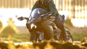 Tom Cruise vrea să îşi mute cascadoriile în spaţiu. Actorul este în negocieri cu SpaceX şi cu NASA