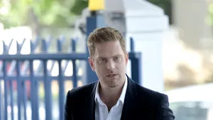 Fostul ministru Ilan Laufer și copiii lui de 5 ani au fost loviți de o mașină în Capitală