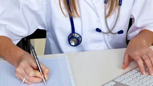 Medicii de familie vor şi ei stimulentul de 2.500 de lei pe lună / Cer măsuri pentru corectarea acestei discriminări grave