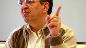 Păcuraru: Unu din doi români beneficiază de ajutoare sociale