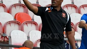 Fanii echipei Blackpool vor purta 10.000 de măşti cu chipul antrenorului Paul Ince